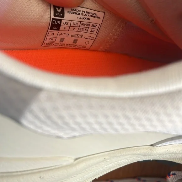 VEJA Dekkan Alveomesh Size 9 NEW - Picture 11 of 16